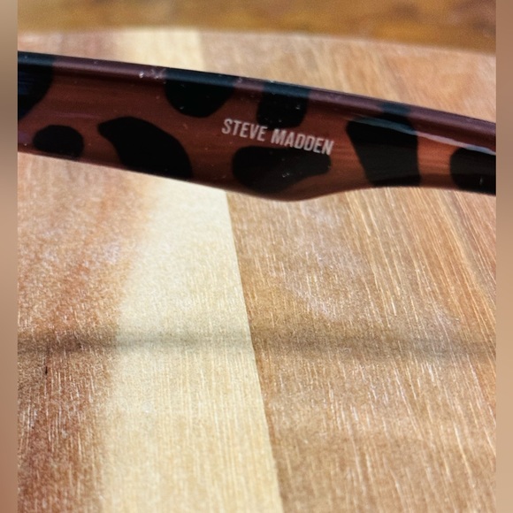 NWT Women’s Steve Madden Sunglasses Black and Brown Cat Eye - Picture 6 of 7